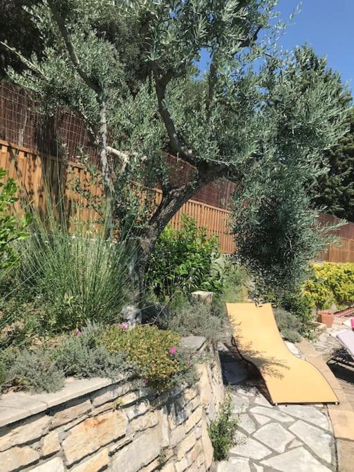 Appartement Sur La Colline Avec Acces Piscine Volx Екстер'єр фото