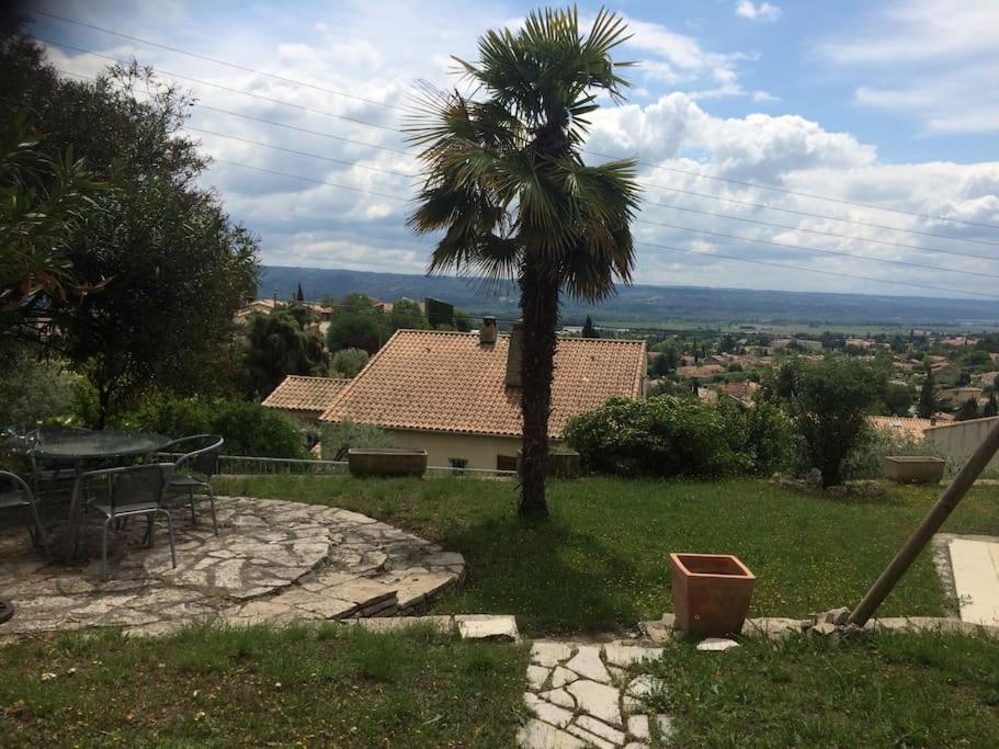 Appartement Sur La Colline Avec Acces Piscine Volx Екстер'єр фото